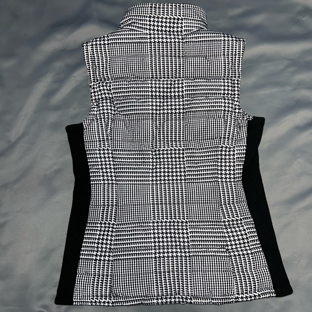 Calvin Klein quilted puffer vest - Picture 2 of 6